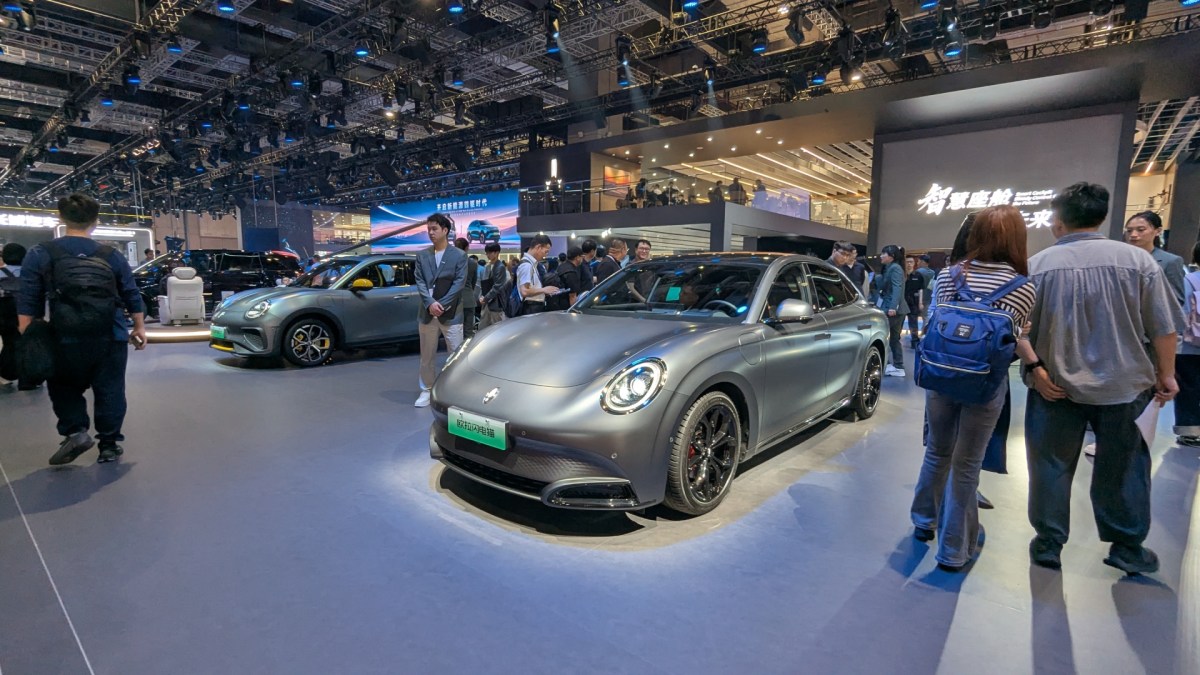 Stand GWM Ora et Wey au salon de Shanghai  // Source : Raphaelle Baut pour Numerama