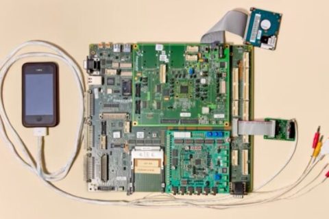 Prototype d'iPhone  // Source : Capture du site du Wall Street Journal