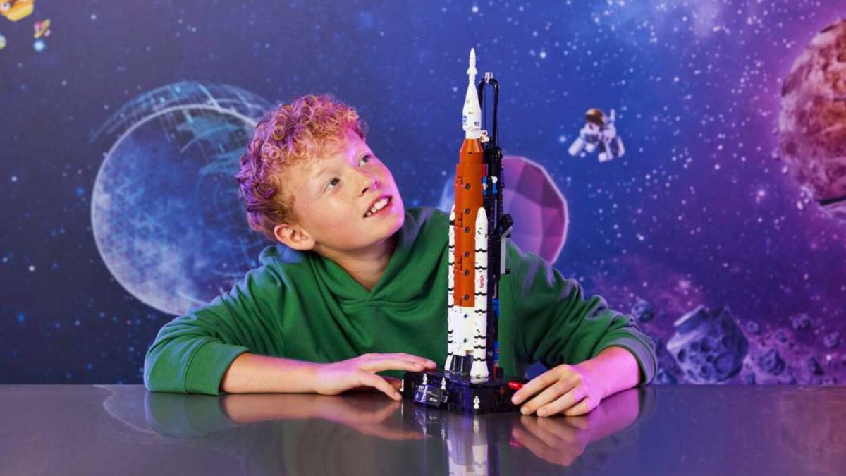 La fusée SLS NASA Artemis // Source : Lego