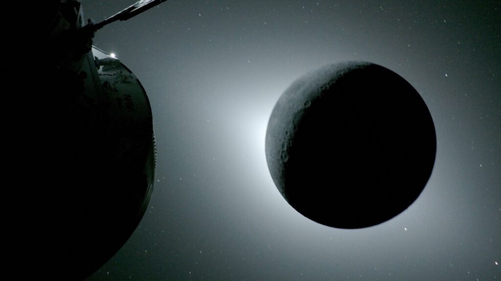 Photo prise avec une GoPro lors de la mission Artemis II. // Source : Nasa