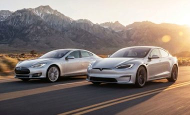 On retrace l'histoire de la Tesla Model S. // Source : Robin San Vicente pour Numerama On retrace l'histoire de la Tesla Model S. // Source : Robin San Vicente pour Numerama