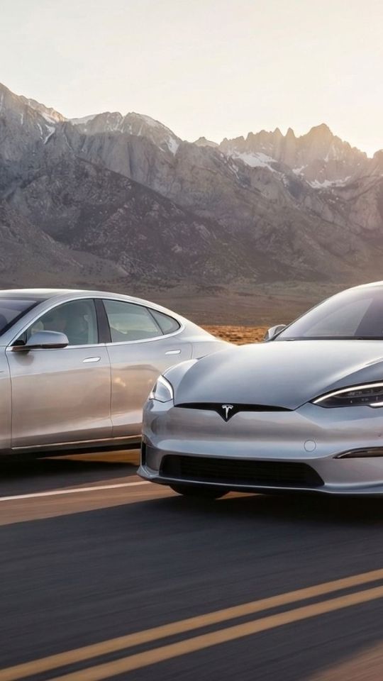 On retrace l'histoire de la Tesla Model S. // Source : Robin San Vicente pour Numerama On retrace l'histoire de la Tesla Model S. // Source : Robin San Vicente pour Numerama