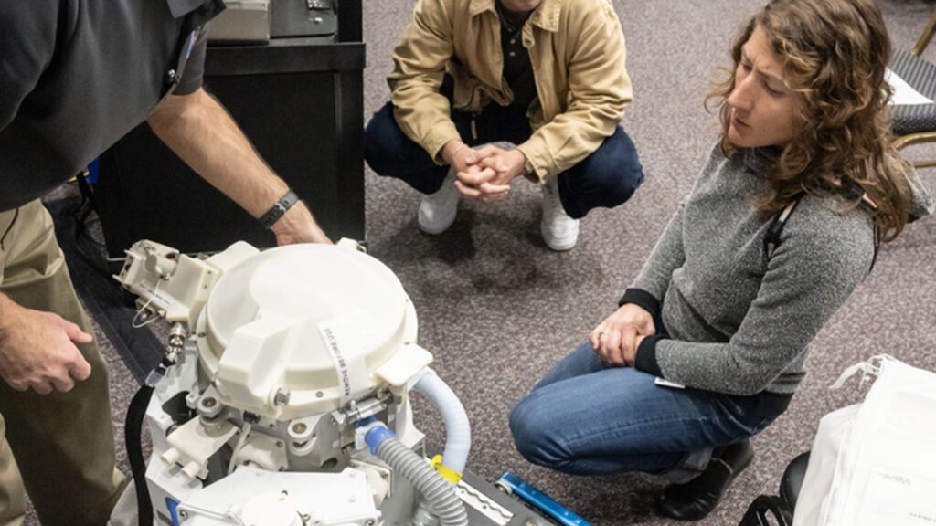 Christina Koch avec l'UWMS.