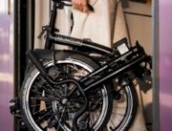 Le vélo proposé par Brompton et SNCF Voyageurs. // Source : SNCF, Brompton ; Mathieu PELLERIN