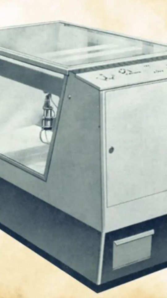 Crown 602 // Source : Taito Crown 602 // Source : Taito