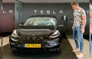 Un propriétaire de Tesla Model 3 sous HW3 veut porter une action collective contre Tesla. // Source : Mischa Sigtermans via X