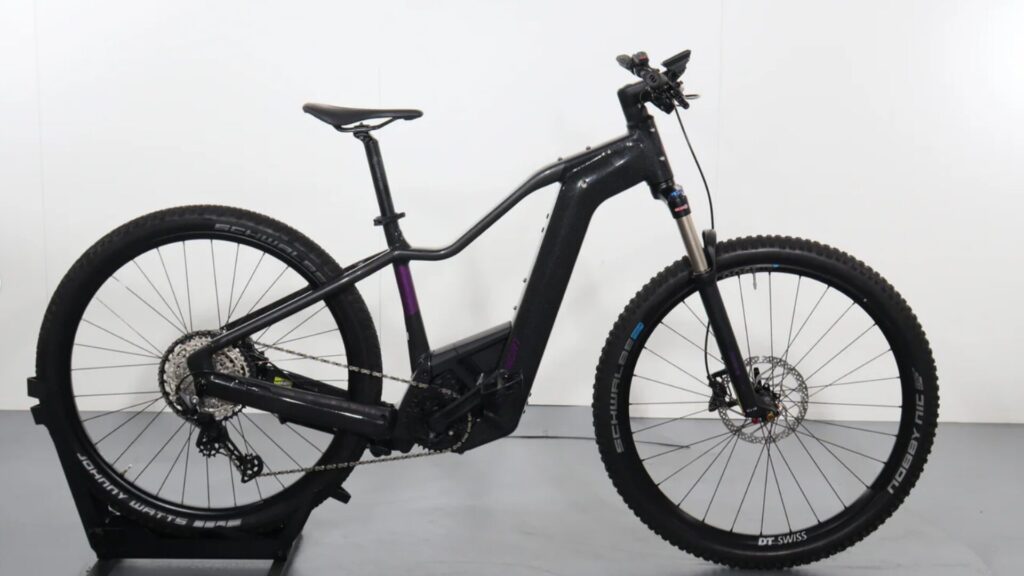 VTT Bergamont E-Revox Premium Expert FMN // Source : Upway
