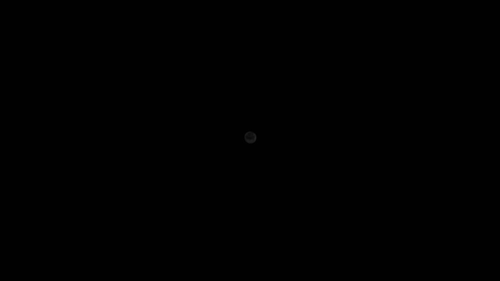 Pas l'image la plus r&eacute;ussie d'Art&eacute;mis II, certes, mais une image pour la post&eacute;rit&eacute; quand m&ecirc;me. // Source : Nasa (image recadr&eacute;e)