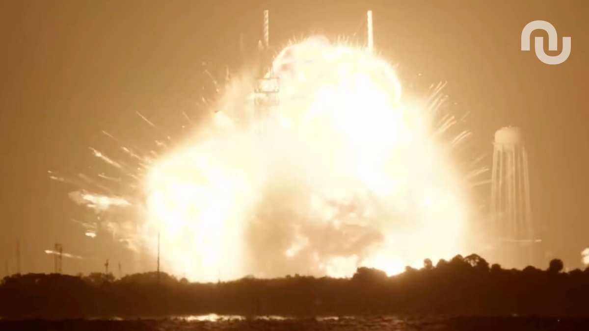 La fusée New Glenn 4 de Blue Origin explose lors d'un essai statique // Source : Capture d'écran YouTube La fusée New Glenn 4 de Blue Origin explose lors d'un essai statique // Source : Capture d'écran YouTube