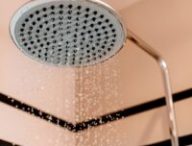 Douche. // Source : Envato Douche. // Source : Envato