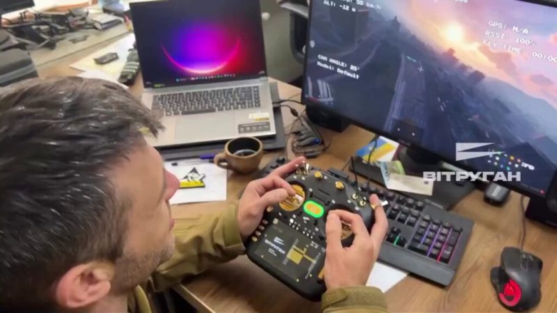 «&nbsp;Tu as vraiment visé le cabriolet&nbsp;!&nbsp;»&nbsp;: ils se servent de GTA V pour s’exercer à des frappes de drones