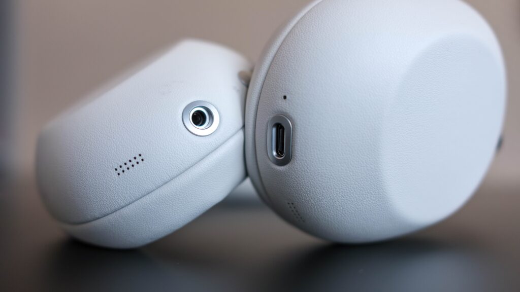 Casque Sony WH-1000X The ColleXion // Source : Tristan Jacquel pour Numerama