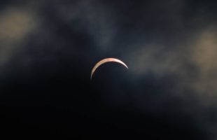 Éclipse solaire. // Source : Flickr/CC/Ryan Zamaria (photo recadrée)
