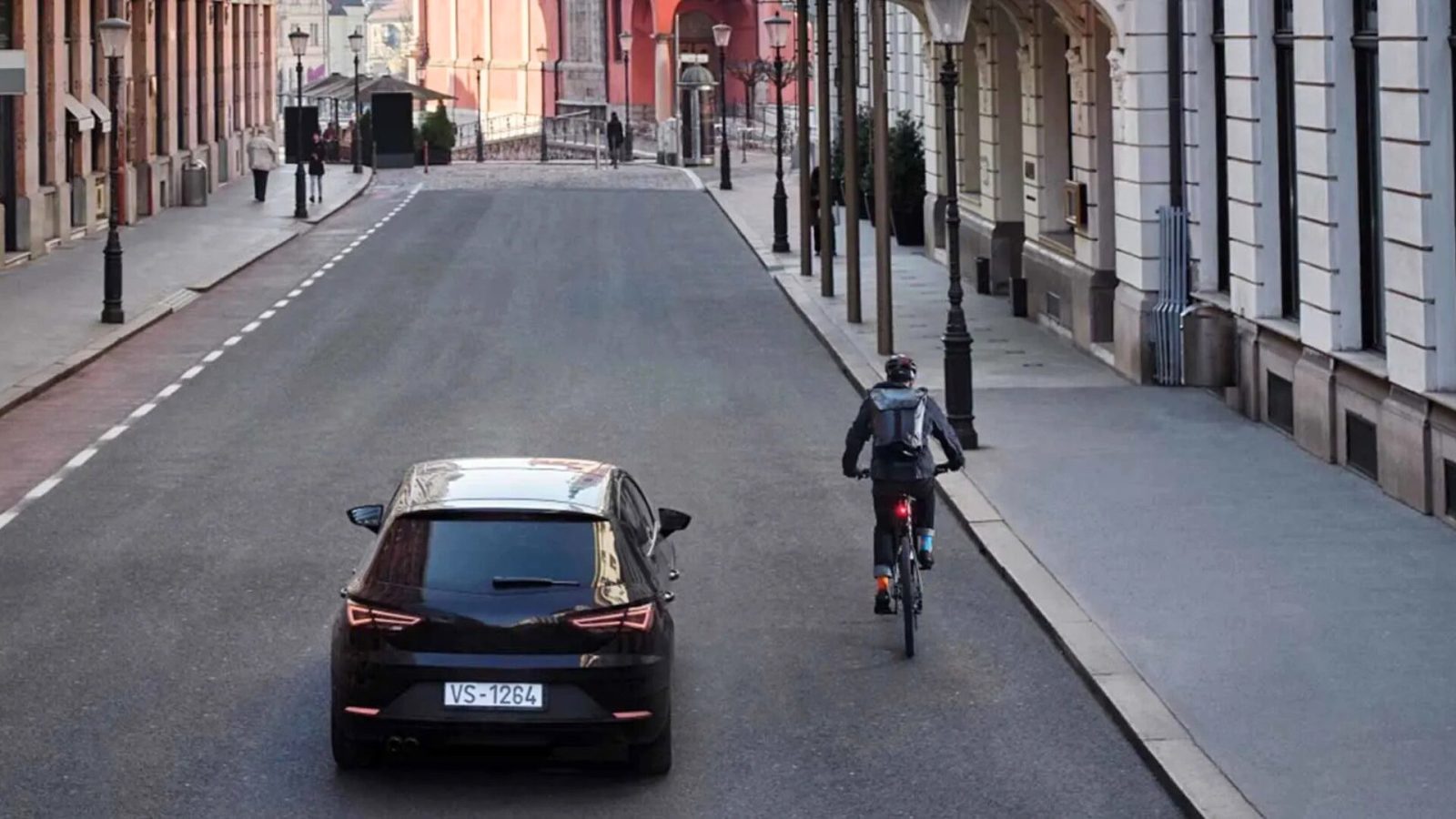 Radar Lumineux Varia RTL515 Garmin – Alerte Véhicules Arrière, Autonomie 16h, Compatible Smartphone