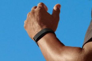 Google Fitbit Air. // Source : Google Google Fitbit Air. // Source : Google