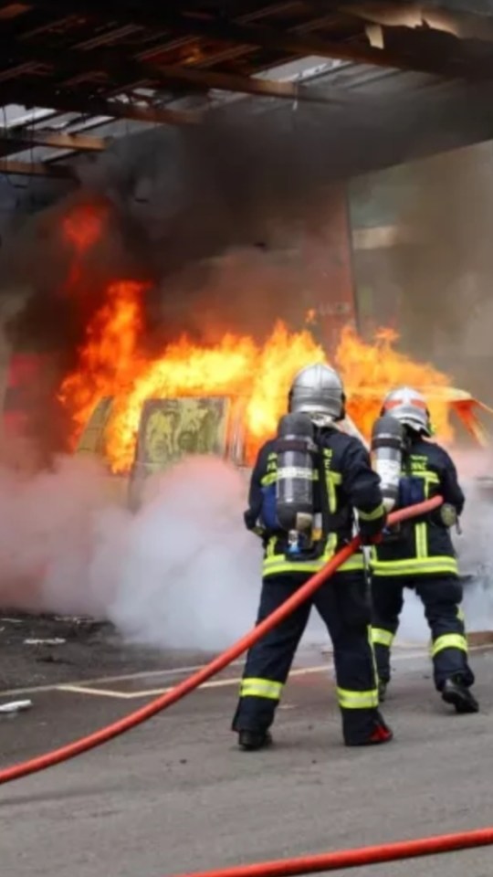 Incendie ID. Buzz à Toulouse // Source : © SDIS 31/Maxime Pelletier Incendie ID. Buzz à Toulouse // Source : © SDIS 31/Maxime Pelletier