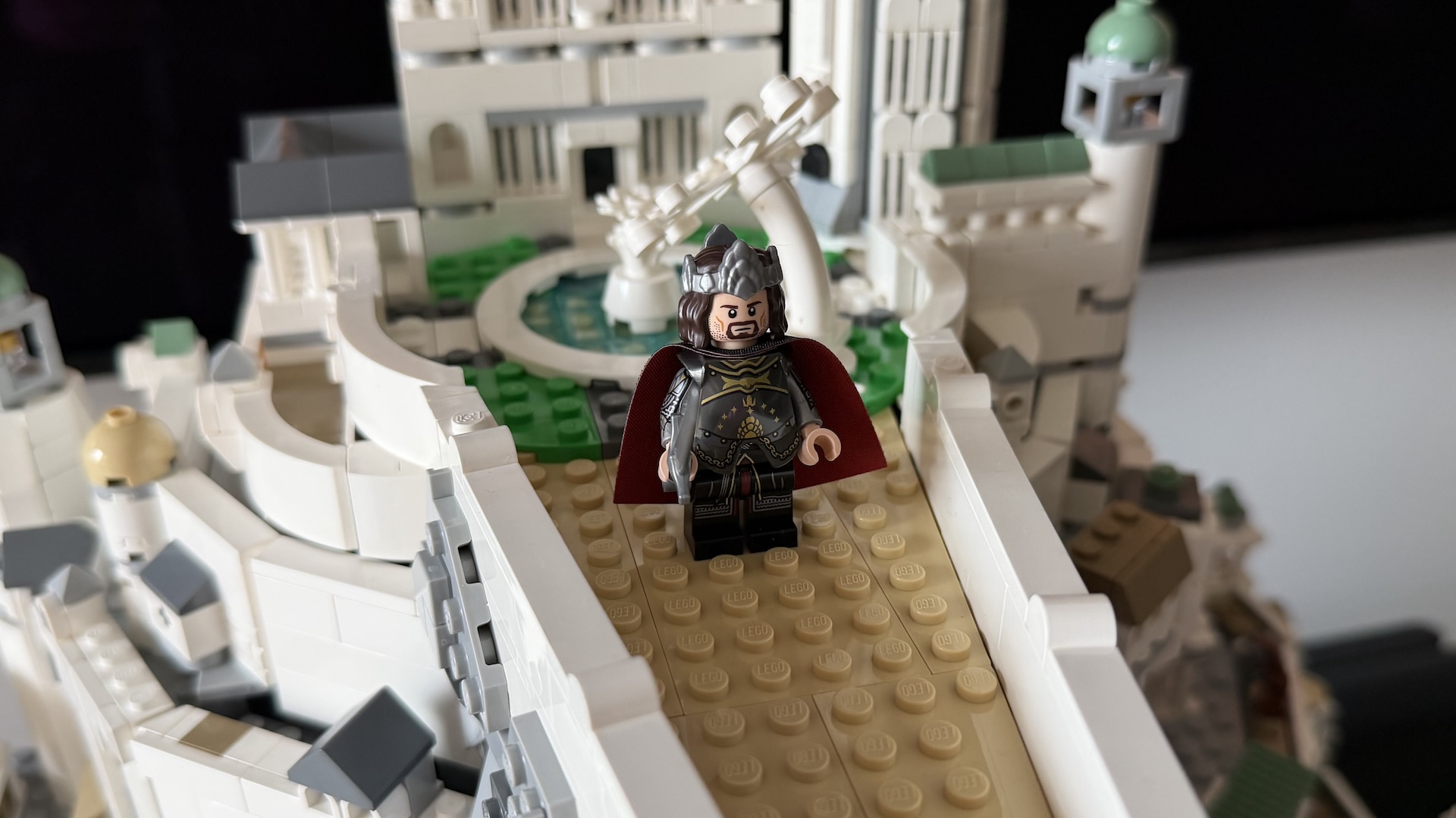 Le Roi est l&agrave;