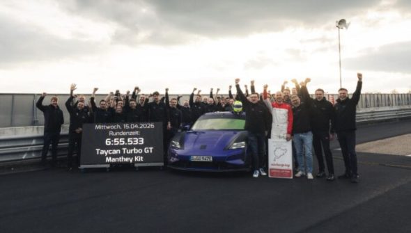 La Porsche Taycan Turbo GT avec le kit Manthey Racing. // Source : Porsche