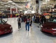 Tesla Model S et Model X signature à l'usine de Fremont // Source : Tesla Tesla Model S et Model X signature à l'usine de Fremont // Source : Tesla