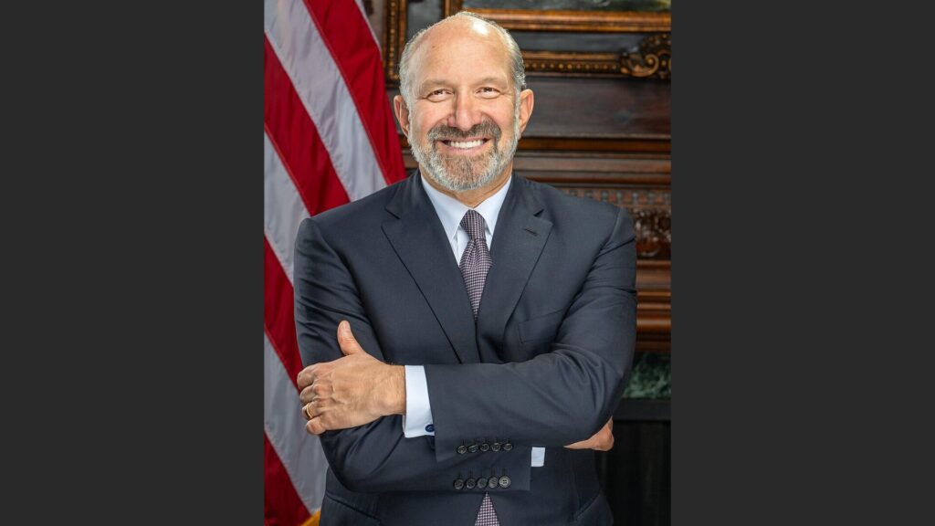 le secrétaire américain au Commerce, Howard Lutnick // Source : Wikimedia Commons le secrétaire américain au Commerce, Howard Lutnick // Source : Wikimedia Commons