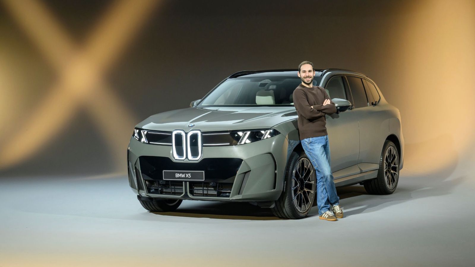 Je suis monté à bord du BMW iX5 : le plus technologique des SUV de luxe ?