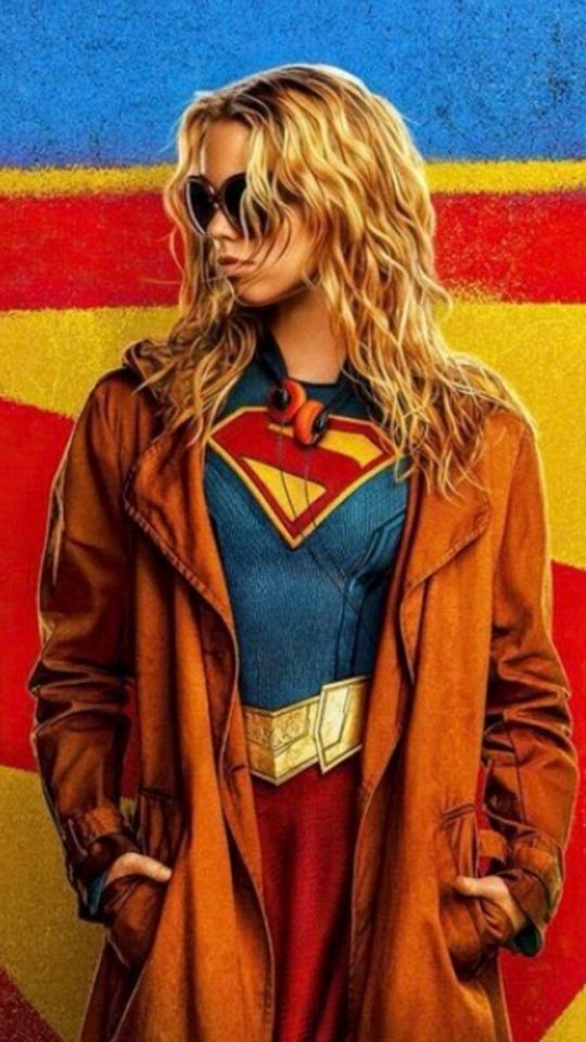 Supergirl // Source : Warner