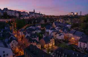 Logement, démarches, forfait fibre internet et mobile : comment bien s’installer au Luxembourg