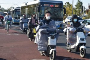 e-bike roulant en Chine // Source : ITDP China e-bike roulant en Chine // Source : ITDP China