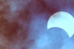 Éclipse solaire. // Source : Canva Éclipse solaire. // Source : Canva