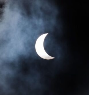 Éclipse solaire. // Source : Canva