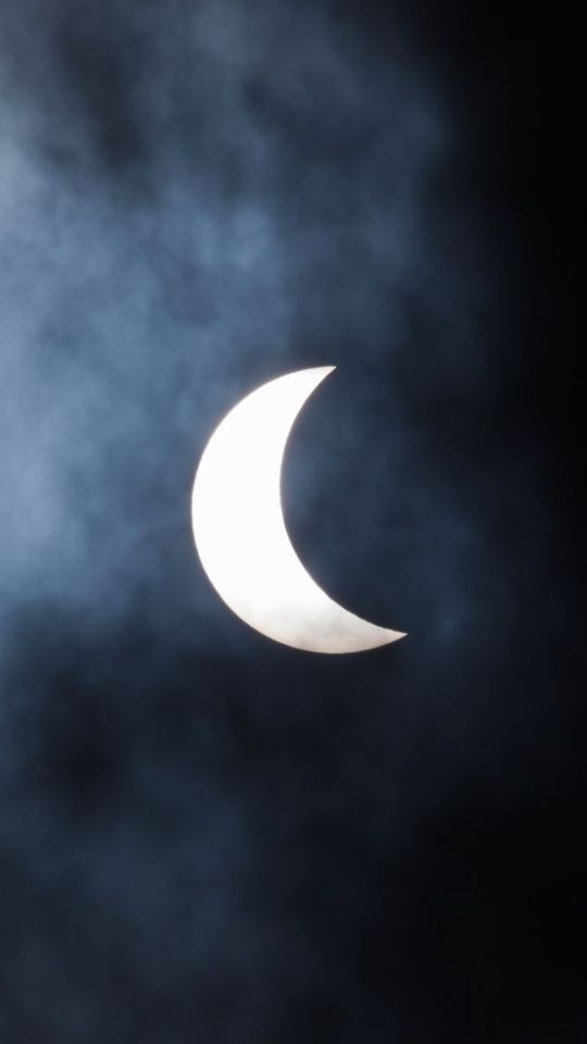 Éclipse solaire. // Source : Canva Éclipse solaire. // Source : Canva