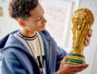 Trophée officiel de la Coupe du monde de la FIFA // Source : Lego Trophée officiel de la Coupe du monde de la FIFA // Source : Lego