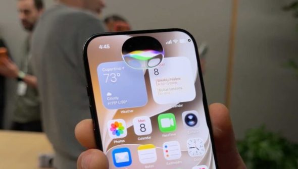 Siri AI sur iOS 27. // Source : Numerama