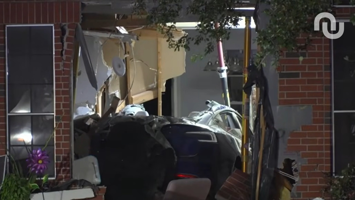 Accident mortel Tesla à Houston // Source : KPRC2 Accident mortel Tesla à Houston // Source : KPRC2