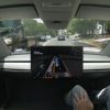 Le Tesla Cybercab sur la route // Source : Tesla
