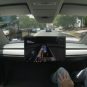 Le Tesla Cybercab sur la route // Source : Tesla Le Tesla Cybercab sur la route // Source : Tesla