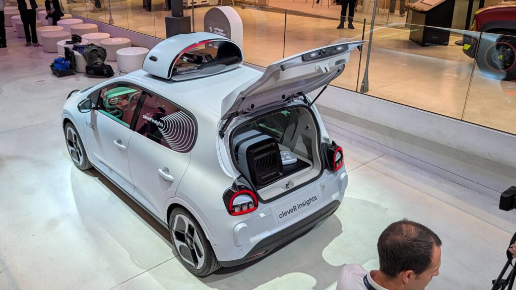Concept Twingo Clever Insights // Source : Raphaelle Baut pour Numerama