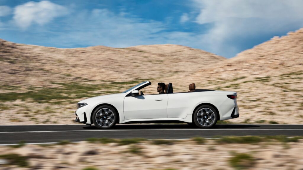 La BMW i4 Cabriolet imaginée par IA. // Source : Numerama via ChatGPT