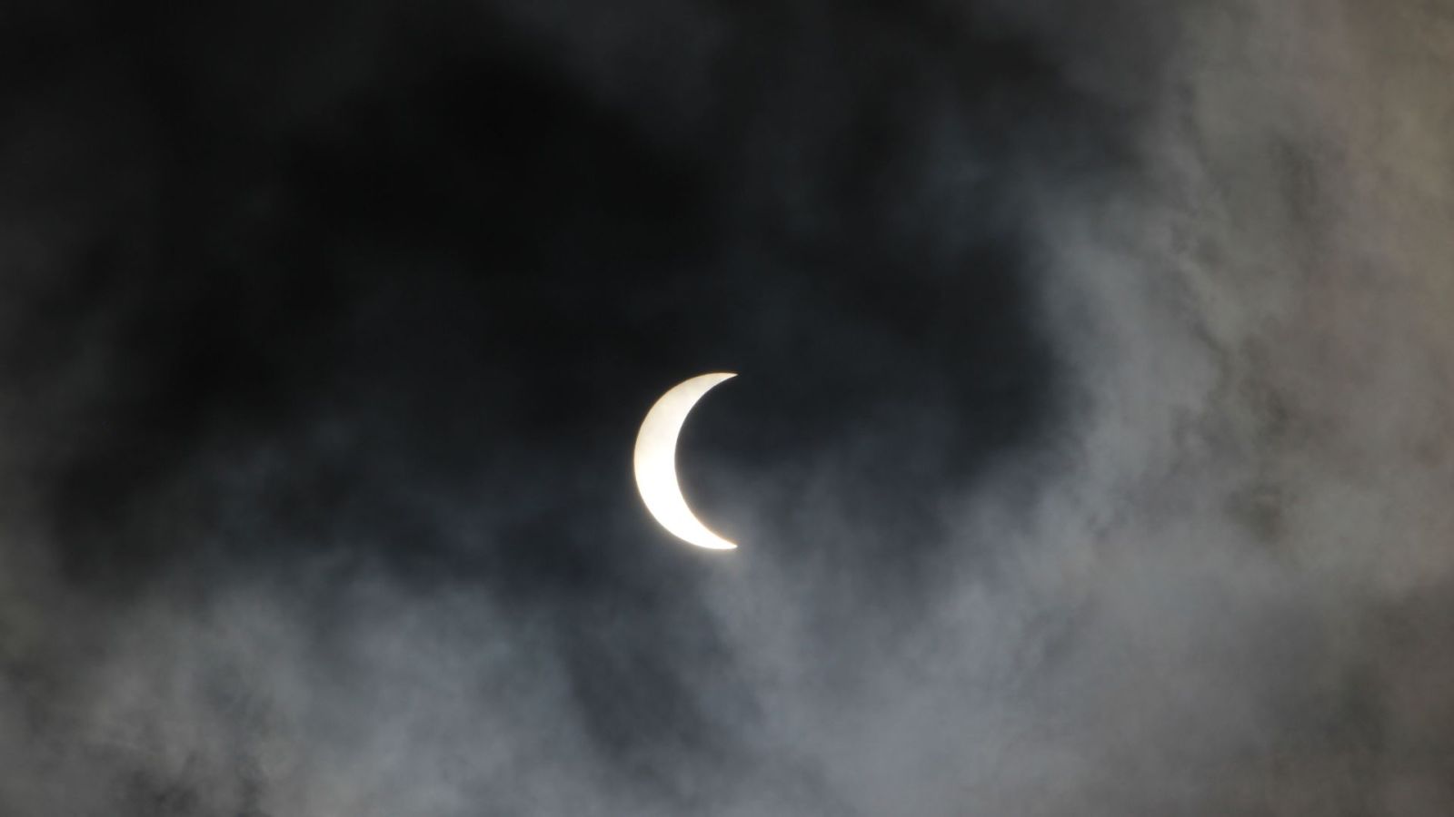 Dates des éclipses solaires : l'outil pour voir les prévisions jusqu'en 2100