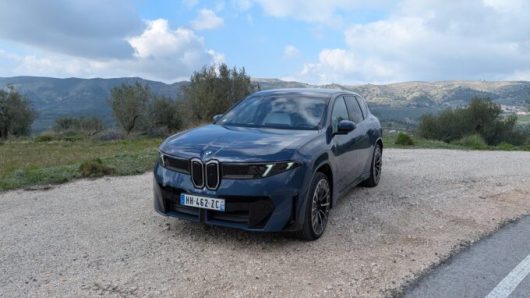 Essai BMW iX3 (2026) // Source : Raphaelle Baut pour Numerama