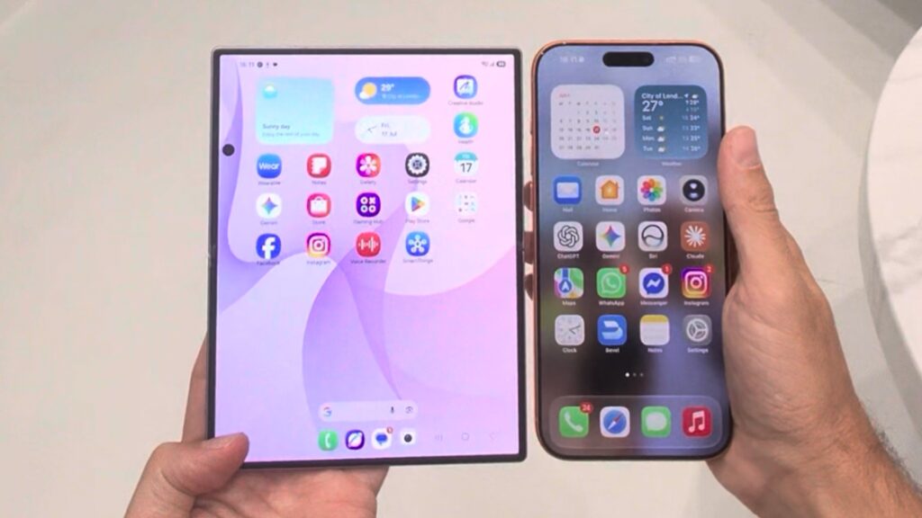 Samsung Galaxy Z Fold 8 à gauche, iPhone 17 Pro Max à droite; // Source : Numerama Samsung Galaxy Z Fold 8 à gauche, iPhone 17 Pro Max à droite; // Source : Numerama