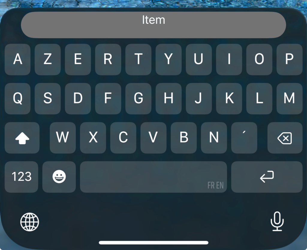 Pas de bol : il y a un bug dans la bêta 3 dev qui cache le contenu copié. Mais les précédentes bêta montraient bien dans le clavier ce qui allait être collé. Pas de bol : il y a un bug dans la bêta 3 dev qui cache le contenu copié. Mais les précédentes bêta montraient bien dans le clavier ce qui allait être collé.