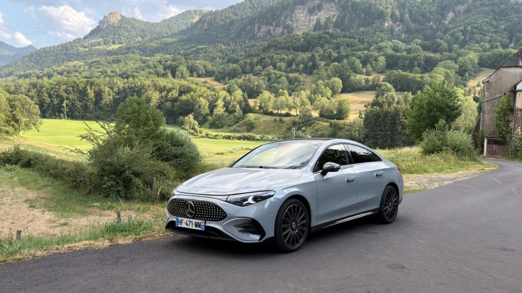 La Mercedes CLA à l'essai. // Source : Robin San Vicente pour Numerama La Mercedes CLA à l'essai. // Source : Robin San Vicente pour Numerama