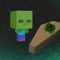 Sans Minecraft, Xbox serait‑il dans une situation encore plus compliquée ? Selon un article publié par Bloomberg le 7 juillet, les bénéfices générés par Minecraft ont servi pendant des années à financer une partie du reste du catalogue Xbox. Une information qui arrive à un moment particulièrement tendu pour Microsoft : l’entreprise vient d’annoncer 3 200 suppressions de postes au sein de Xbox, soit environ 20% des effectifs de sa division gaming, ainsi que la fermeture ou la cession de plusieurs studios. Dit autrement : pendant que Microsoft tentait de transformer Xbox en immense plateforme de jeux, une partie du modèle reposait déjà sur Minecraft, un jeu racheté en 2014 pour 2,5 milliards de dollars et disponible sur quasiment toutes les plateformes. Ce détail change un peu la manière de regarder les dix dernières années de Xbox. Microsoft a dépensé près de 80 milliards de dollars pour renforcer sa division gaming. Il y a eu le rachat de ZeniMax Media, maison mère de Bethesda, Fallout et The Elder Scrolls, pour 7,5 milliards de dollars. Puis celui d’Activision Blizzard, propriétaire de Call of Duty et Candy Crush, pour 69 milliards de dollars. Le tout avec une idée assez simple : faire de Xbox autre chose qu’une console. Xbox n’a jamais créé l’écosystème auquel elle aspirait Xbox devait devenir un écosystème. Un abonnement, avec le Game Pass. Une plateforme accessible sur console, PC, mobile, cloud, téléviseurs connectés, et même de plus en plus sur PlayStation et Nintendo Switch. Pendant longtemps, Microsoft a vendu cette stratégie comme le futur du jeu vidéo : moins dépendre du hardware, miser sur les services, et attirer les joueurs avec un catalogue immense. Mais ce pari n’a pas donné les résultats espérés. D’après Bloomberg, les dirigeants de Microsoft visaient 77 millions d’abonnés au Game Pass à la fin de l’exercice fiscal 2026. Le service n’en compterait aujourd’hui qu’environ 30 millions, soit 4 millions de moins que le dernier chiffre communiqué publiquement par Microsoft en 2024. Une baisse qui aurait commencé à inquiéter en interne, d’autant que des millions de clients auraient résilié leur abonnement après une hausse de prix de 50% annoncée en octobre dernier (sur laquelle la firme est entre‑temps revenue). Le problème n’est pas que le Game Pass n’intéresse personne. Le problème, c’est qu’il n’a pas grandi assez vite pour porter seul toute la stratégie Xbox. À l’origine, le Game Pass devait surtout redonner de la valeur à d’anciens jeux du catalogue. Mais Microsoft a fini par y intégrer de très gros titres dès leur lancement, parfois vendus 70 dollars à l’unité. Pour les joueurs, l’offre était évidemment séduisante. Pour Xbox, l’équation était plus compliquée. Selon Bloomberg, l’arrivée de Call of Duty dans le Game Pass aurait fait perdre plus de 300 millions de dollars de ventes sur consoles et PC en 2024. Minecraft, pilier de Xbox C’est là que Minecraft apparaît comme un cas à part. Minecraft n’a pas besoin d’être exclusif à Xbox pour rapporter de l’argent à Xbox. Ce n’est pas un jeu pensé pour vendre une console. Ce n’est pas un blockbuster annuel. Ce n’est même pas un titre qui dépend vraiment du Game Pass. C’est un jeu installé depuis plus de dix ans, joué par plusieurs générations, présent sur PC, mobile, PlayStation, Nintendo Switch, Xbox et serveurs privés. Il a surtout son propre écosystème : contenus additionnels, marketplace, serveurs Realms, produits dérivés. Minecraft n’est pas seulement un jeu que l’on achète. C’est une plateforme qui continue de vivre, de se vendre et de rapporter longtemps après sa sortie. D’après Bloomberg, ses bénéfices ont donc servi à financer le reste du catalogue Xbox. Cela rend la situation assez paradoxale : alors que Microsoft multipliait les acquisitions et les paris coûteux pour bâtir le futur de Xbox, une partie de la stratégie de la firme reposait sur un jeu racheté dix ans plus tôt, qui ne correspondait même pas vraiment à l’image traditionnelle de la marque. Minecraft n’était pas seulement un succès dans le portefeuille de Microsoft. Il était aussi une forme de soutien financier pour une stratégie beaucoup plus large, et beaucoup plus risquée. La nouvelle organisation de Xbox semble d’ailleurs acter ce changement de priorité. Asha Sharma, nommée à la tête de Xbox en février, a écrit dans une lettre interne que l’activité gaming de Microsoft « n’est pas en bonne santé ». Dans le même message, elle annonce que Mojang, le studio derrière Minecraft, et King, connu pour Candy Crush, lui remonteront désormais directement. Ce choix est parlant. Ces deux studios ne correspondent pas forcément à l’image historique de Xbox, longtemps construite autour des consoles, de Halo ou de Forza. Mais ce sont ceux qui comptent le plus grand nombre de joueurs actifs mensuels chez Microsoft. Autrement dit, au moment où Xbox taille dans ses effectifs et revoit sa stratégie, l’entreprise remet au centre ses licences les plus massives, les plus rentables et les moins dépendantes du succès d’une console. // Source : Numerama / Xbox / Fnac Sans Minecraft, Xbox serait‑il dans une situation encore plus compliquée ? Selon un article publié par Bloomberg le 7 juillet, les bénéfices générés par Minecraft ont servi pendant des années à financer une partie du reste du catalogue Xbox. Une information qui arrive à un moment particulièrement tendu pour Microsoft : l’entreprise vient d’annoncer 3 200 suppressions de postes au sein de Xbox, soit environ 20% des effectifs de sa division gaming, ainsi que la fermeture ou la cession de plusieurs studios. Dit autrement : pendant que Microsoft tentait de transformer Xbox en immense plateforme de jeux, une partie du modèle reposait déjà sur Minecraft, un jeu racheté en 2014 pour 2,5 milliards de dollars et disponible sur quasiment toutes les plateformes. Ce détail change un peu la manière de regarder les dix dernières années de Xbox. Microsoft a dépensé près de 80 milliards de dollars pour renforcer sa division gaming. Il y a eu le rachat de ZeniMax Media, maison mère de Bethesda, Fallout et The Elder Scrolls, pour 7,5 milliards de dollars. Puis celui d’Activision Blizzard, propriétaire de Call of Duty et Candy Crush, pour 69 milliards de dollars. Le tout avec une idée assez simple : faire de Xbox autre chose qu’une console. Xbox n’a jamais créé l’écosystème auquel elle aspirait Xbox devait devenir un écosystème. Un abonnement, avec le Game Pass. Une plateforme accessible sur console, PC, mobile, cloud, téléviseurs connectés, et même de plus en plus sur PlayStation et Nintendo Switch. Pendant longtemps, Microsoft a vendu cette stratégie comme le futur du jeu vidéo : moins dépendre du hardware, miser sur les services, et attirer les joueurs avec un catalogue immense. Mais ce pari n’a pas donné les résultats espérés. D’après Bloomberg, les dirigeants de Microsoft visaient 77 millions d’abonnés au Game Pass à la fin de l’exercice fiscal 2026. Le service n’en compterait aujourd’hui qu’environ 30 millions, soit 4 millions de moins que le dernier chiffre communiqué publiquement par Microsoft en 2024. Une baisse qui aurait commencé à inquiéter en interne, d’autant que des millions de clients auraient résilié leur abonnement après une hausse de prix de 50% annoncée en octobre dernier (sur laquelle la firme est entre‑temps revenue). Le problème n’est pas que le Game Pass n’intéresse personne. Le problème, c’est qu’il n’a pas grandi assez vite pour porter seul toute la stratégie Xbox. À l’origine, le Game Pass devait surtout redonner de la valeur à d’anciens jeux du catalogue. Mais Microsoft a fini par y intégrer de très gros titres dès leur lancement, parfois vendus 70 dollars à l’unité. Pour les joueurs, l’offre était évidemment séduisante. Pour Xbox, l’équation était plus compliquée. Selon Bloomberg, l’arrivée de Call of Duty dans le Game Pass aurait fait perdre plus de 300 millions de dollars de ventes sur consoles et PC en 2024. Minecraft, pilier de Xbox C’est là que Minecraft apparaît comme un cas à part. Minecraft n’a pas besoin d’être exclusif à Xbox pour rapporter de l’argent à Xbox. Ce n’est pas un jeu pensé pour vendre une console. Ce n’est pas un blockbuster annuel. Ce n’est même pas un titre qui dépend vraiment du Game Pass. C’est un jeu installé depuis plus de dix ans, joué par plusieurs générations, présent sur PC, mobile, PlayStation, Nintendo Switch, Xbox et serveurs privés. Il a surtout son propre écosystème : contenus additionnels, marketplace, serveurs Realms, produits dérivés. Minecraft n’est pas seulement un jeu que l’on achète. C’est une plateforme qui continue de vivre, de se vendre et de rapporter longtemps après sa sortie. D’après Bloomberg, ses bénéfices ont donc servi à financer le reste du catalogue Xbox. Cela rend la situation assez paradoxale : alors que Microsoft multipliait les acquisitions et les paris coûteux pour bâtir le futur de Xbox, une partie de la stratégie de la firme reposait sur un jeu racheté dix ans plus tôt, qui ne correspondait même pas vraiment à l’image traditionnelle de la marque. Minecraft n’était pas seulement un succès dans le portefeuille de Microsoft. Il était aussi une forme de soutien financier pour une stratégie beaucoup plus large, et beaucoup plus risquée. La nouvelle organisation de Xbox semble d’ailleurs acter ce changement de priorité. Asha Sharma, nommée à la tête de Xbox en février, a écrit dans une lettre interne que l’activité gaming de Microsoft « n’est pas en bonne santé ». Dans le même message, elle annonce que Mojang, le studio derrière Minecraft, et King, connu pour Candy Crush, lui remonteront désormais directement. Ce choix est parlant. Ces deux studios ne correspondent pas forcément à l’image historique de Xbox, longtemps construite autour des consoles, de Halo ou de Forza. Mais ce sont ceux qui comptent le plus grand nombre de joueurs actifs mensuels chez Microsoft. Autrement dit, au moment où Xbox taille dans ses effectifs et revoit sa stratégie, l’entreprise remet au centre ses licences les plus massives, les plus rentables et les moins dépendantes du succès d’une console. // Source : Numerama / Xbox / Fnac