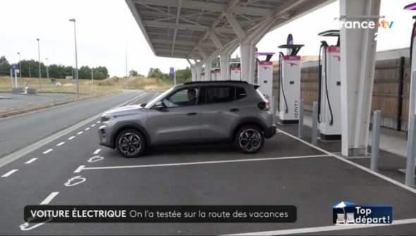 France 2 a réalisé un reportage douteux sur la voiture électrique. // Source : France 2 France 2 a réalisé un reportage douteux sur la voiture électrique. // Source : France 2