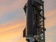 Starship. // Source : Via W @SpaceX (photo recadrée) Starship. // Source : Via W @SpaceX (photo recadrée)