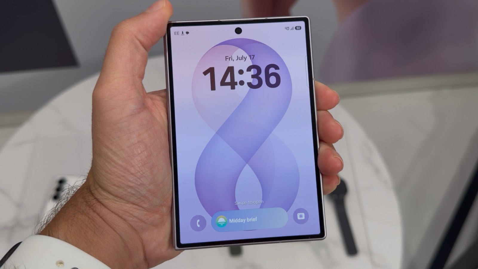 J’ai essayé le Samsung Galaxy Z Fold 8 au format passeport et j’en suis déjà fou