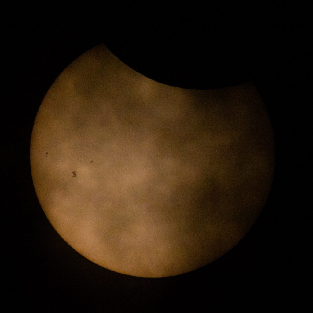 éclipse iss éclipse iss