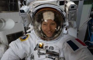 Sophie Adenot lors de sa sortie spatiale. Source : NASA/ESA