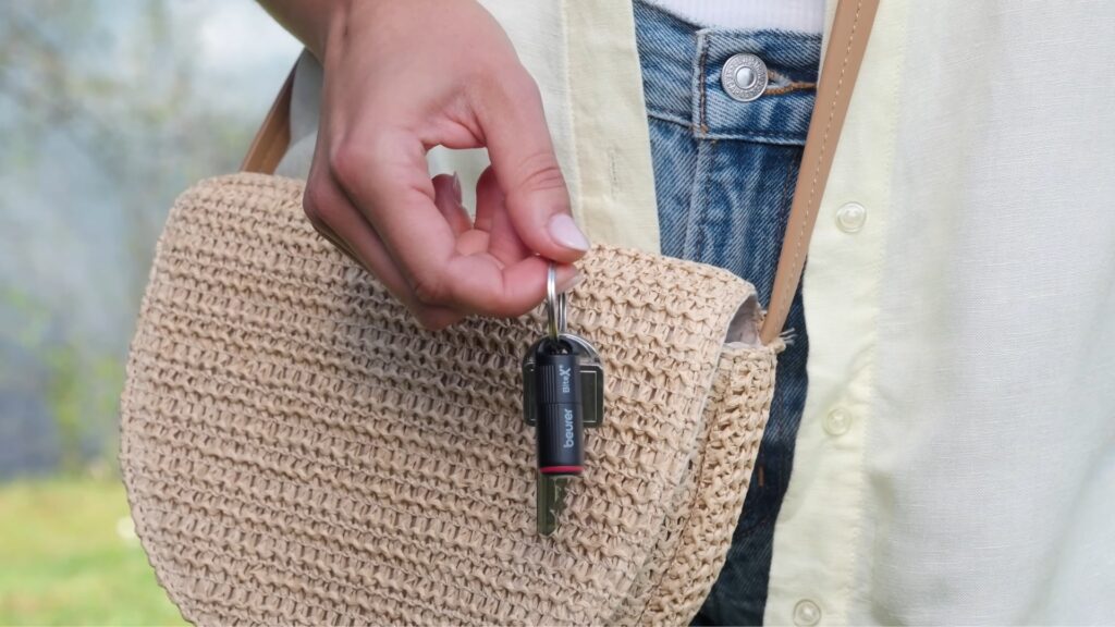 Le BiteX Go est minuscule et peut facilement s’accrocher à un porte-clés Le BiteX Go est minuscule et peut facilement s’accrocher à un porte-clés